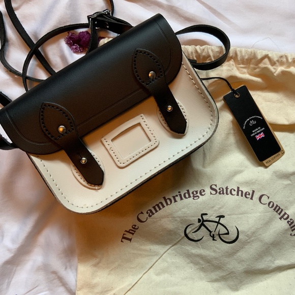 Small 7x5 Cambridge Satchel Company Crossbody - Picture 1 of 3